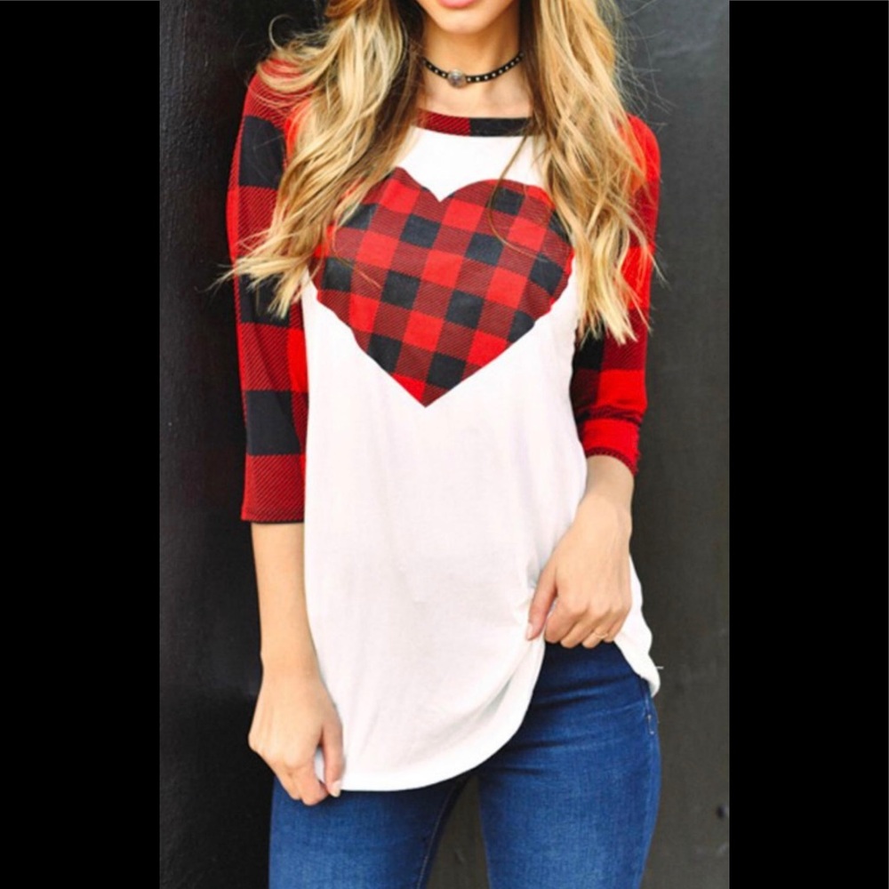 🍀Last One🍀 Plaid Heart T-shirt